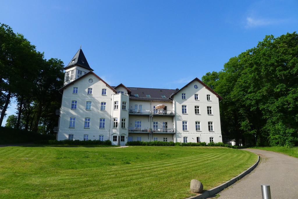 Jadgschloss Zu Hohen Niendorf Exterior photo